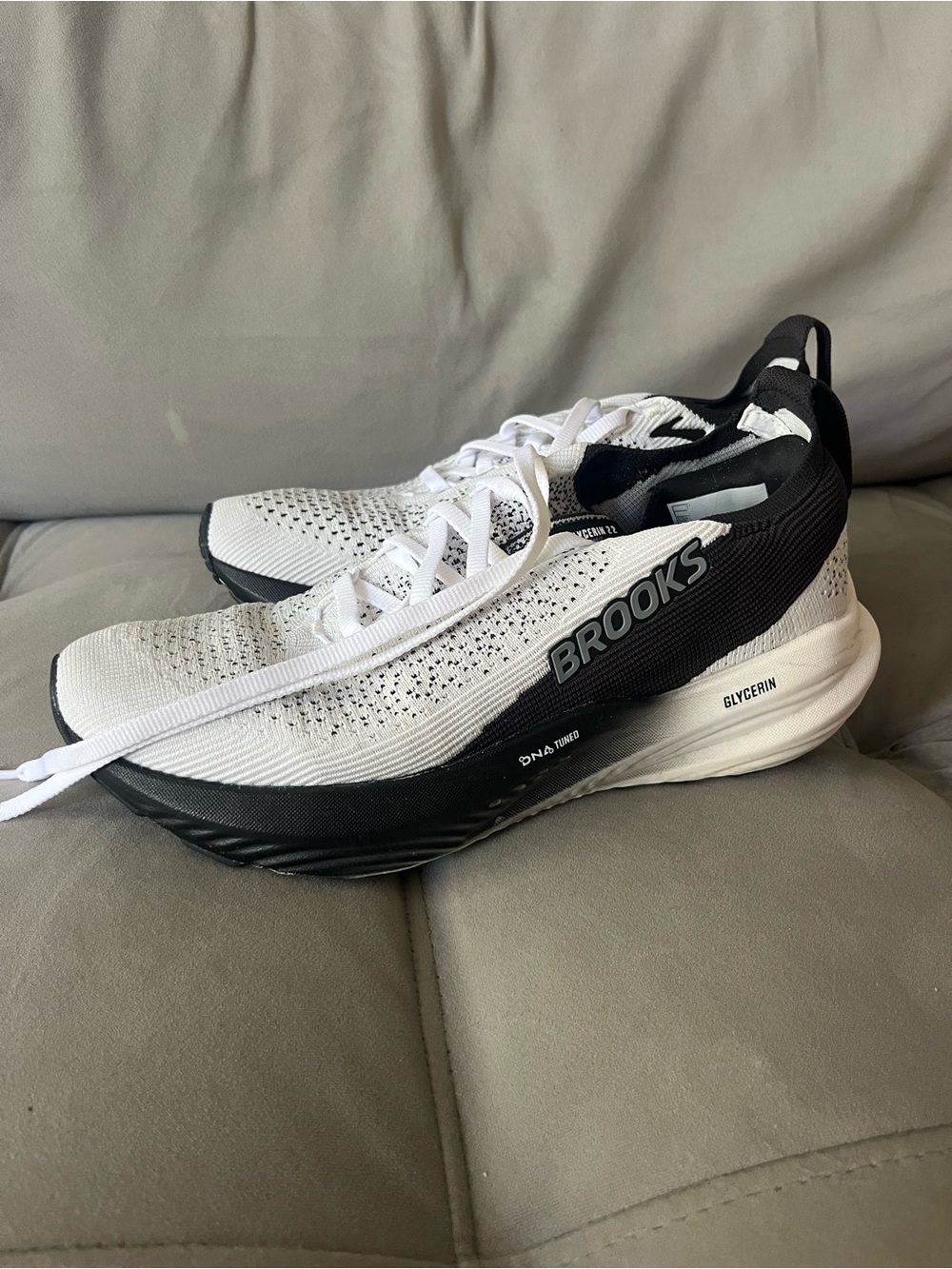 BROOKS Glycerin 22 Running Sneaks